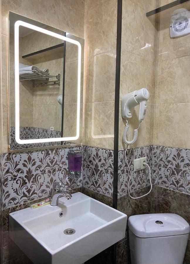 Hotel Sonata Batumi Luaran gambar