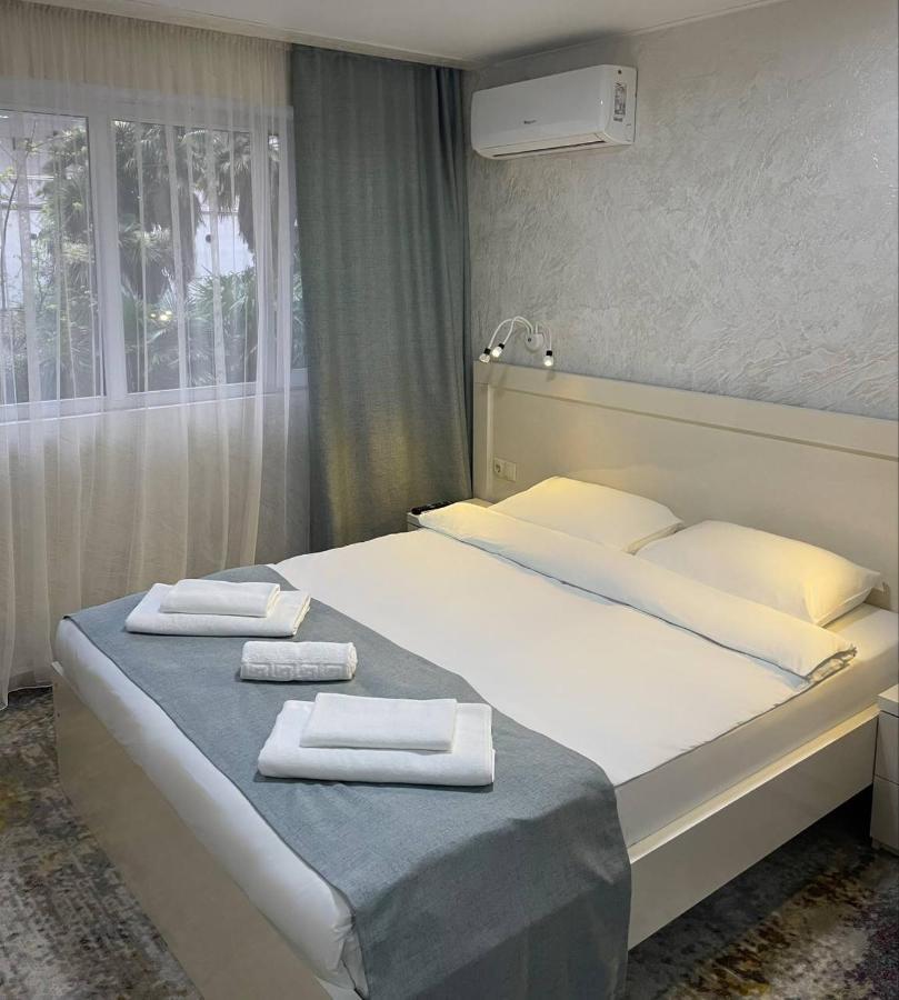 Hotel Sonata Batumi Luaran gambar